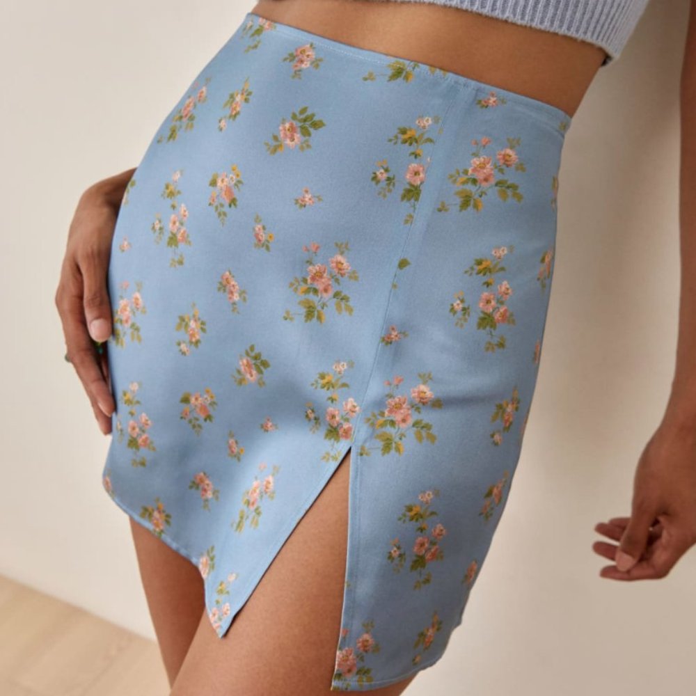 Reformation SIze 4 Robbie Skirt